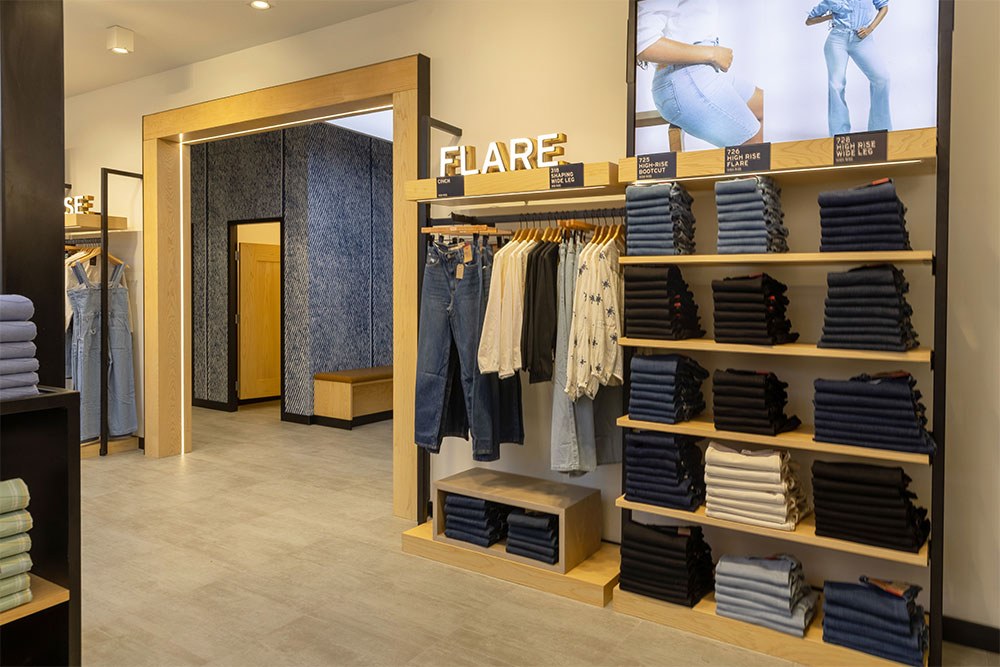 hr-levis-4